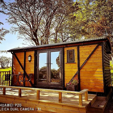 Hotel Pen-Rhos Luxury Glamping 