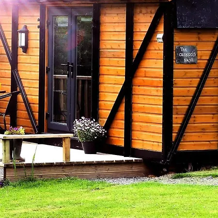 Hotel Pen-Rhos Luxury Glamping 